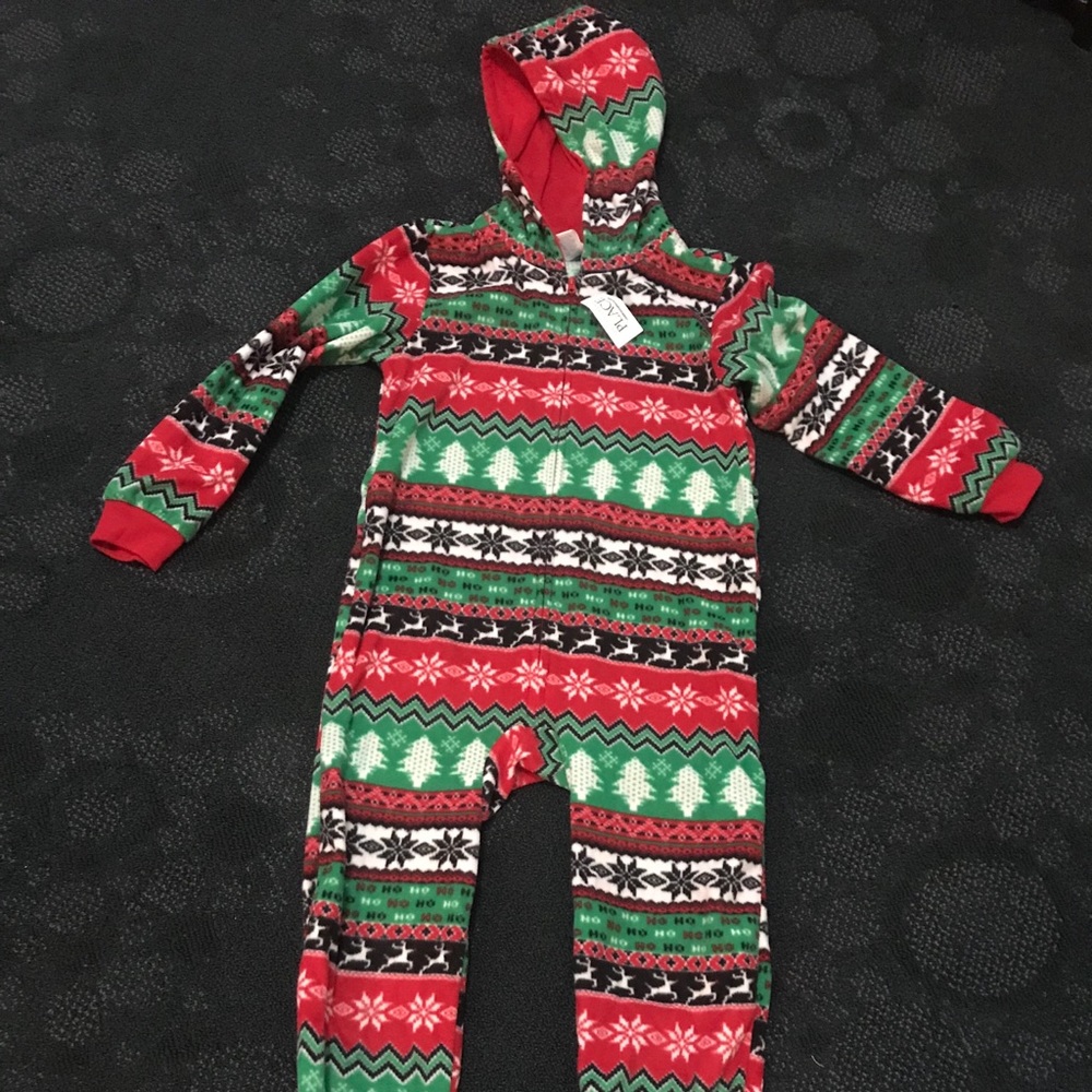 Childrens place sleeper christmas with hoodie 7/8